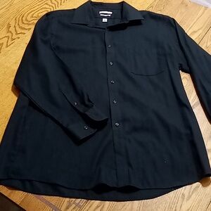 VanHeusen Shirt 16 1/2 32/33 Regular Fit Black PREOWNED Used Long Sleeve